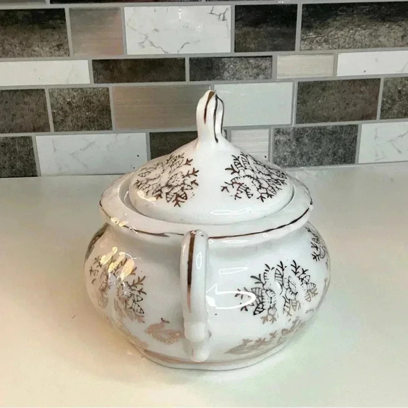 Royal Vienna Vintage Bone China Pattern 2303 Romance Sugar Bowl W/Gold Design - Picture 3 of 10